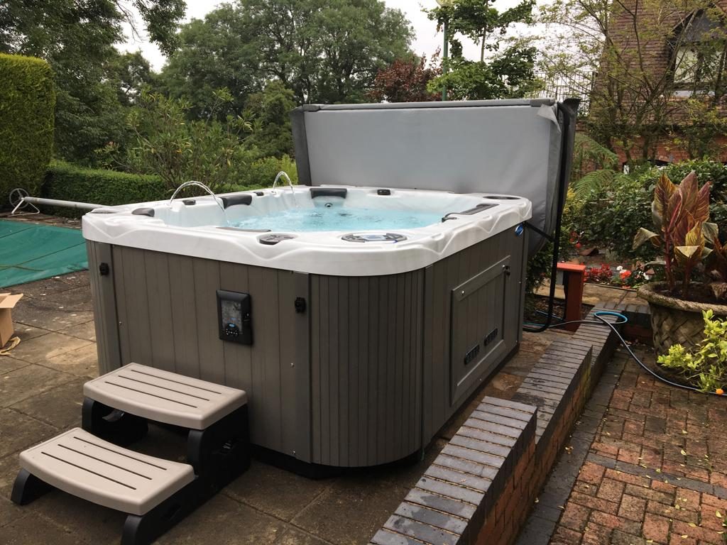 Elite Alpha 50 Hot Tub, Bewdley, Worcestershire