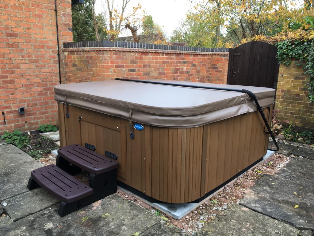 Coast Spas Classic Apex Hot Tub