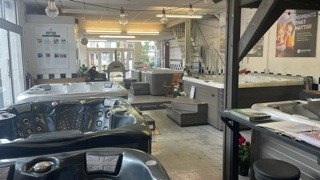 Hot Tub Showroom Near Wolverhampton